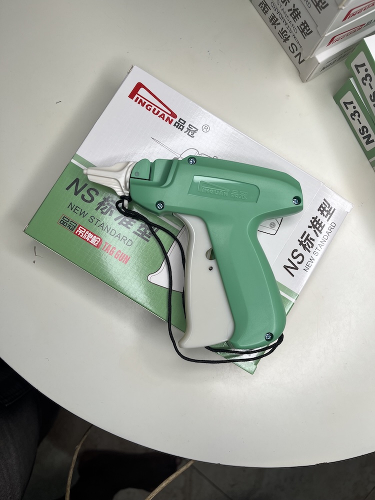 Clothes Tagging Gun