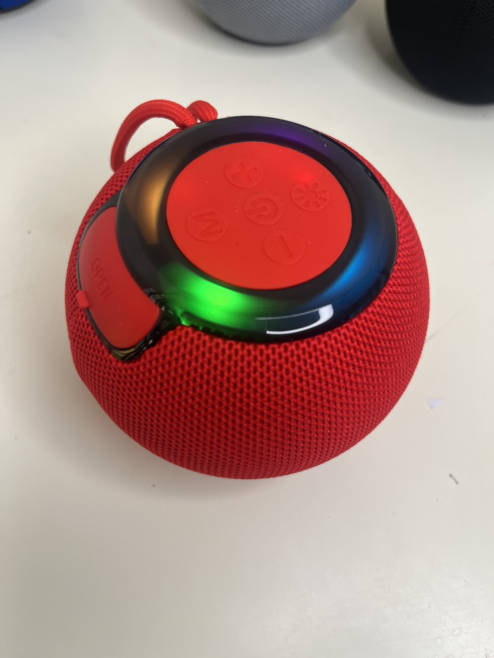 Robot BS-02 Mini Bluetooth Speaker